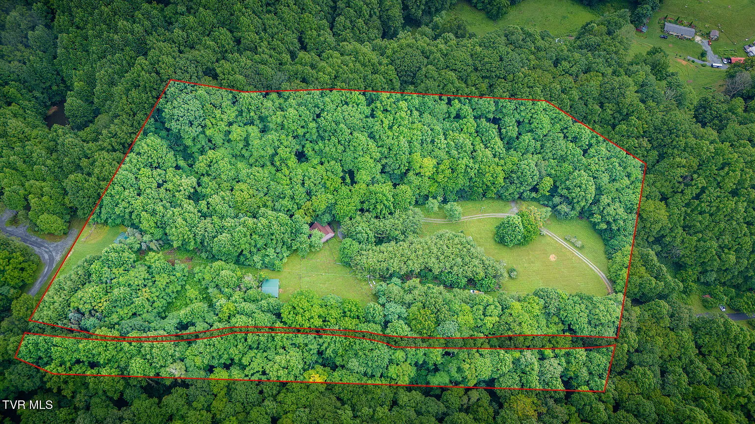 Aerial of Misty Hollow property with boundary outline in the forest